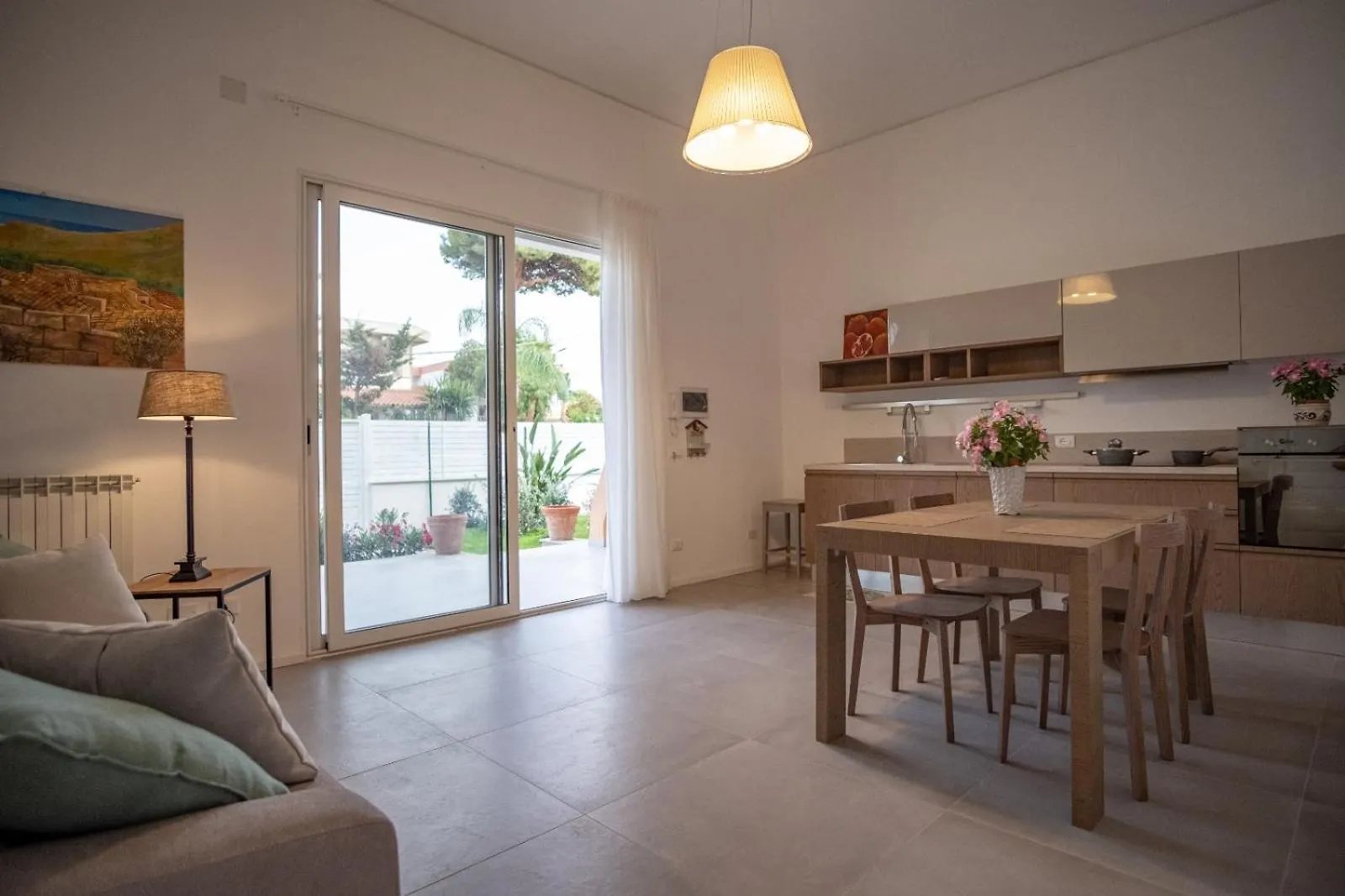 Mondello Felix - Appartamenti In Villa A 600M Dal Mare